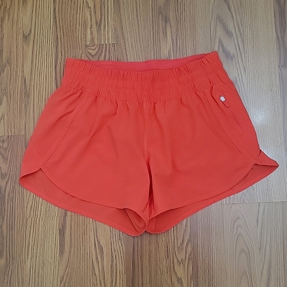 ❌❌❌ SOLD ❌❌❌NWOT Lululemon Tracker Shorts 4"/ 8 - Picture 6 of 11